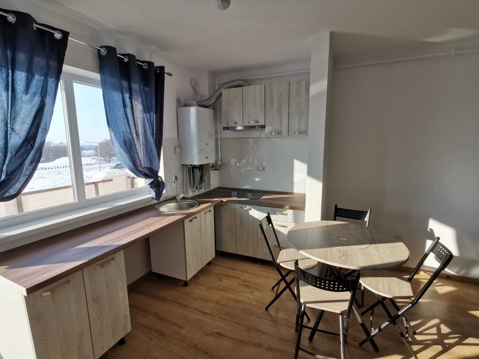 Proprietar – Închiriez garsonieră modernă 36 mp, Încălzire în pardoseală, cu vedere la munți,Sanpetru Subcetate