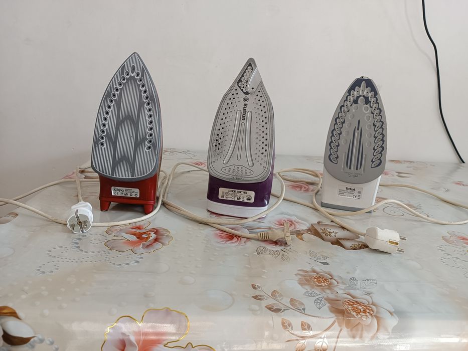 Продаю  Утюг , в отличном  рабочем  исправном  состоянии