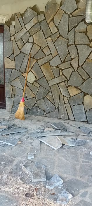 Vând piatră naturală de munte și montez