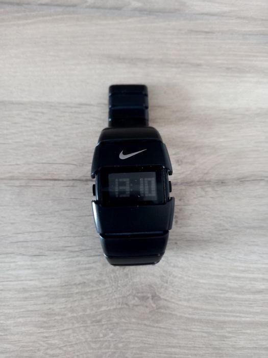 Продам часы Nike