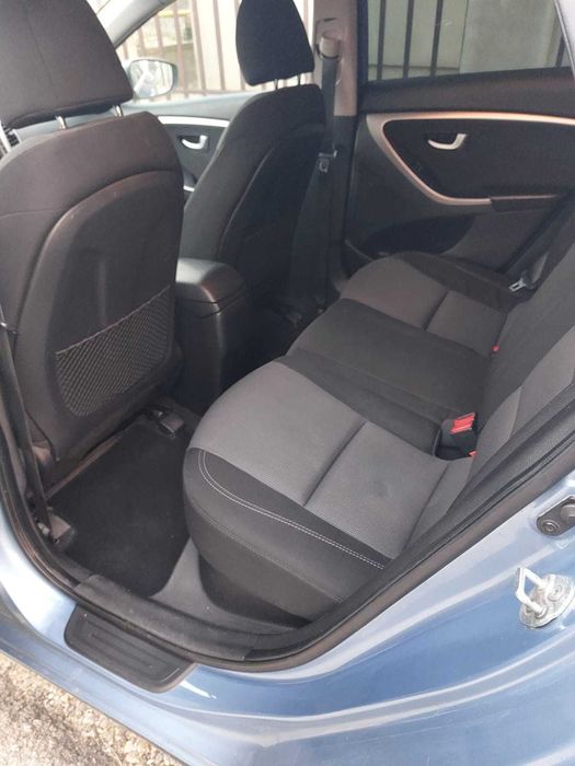 Vând hyundai i30 1.6