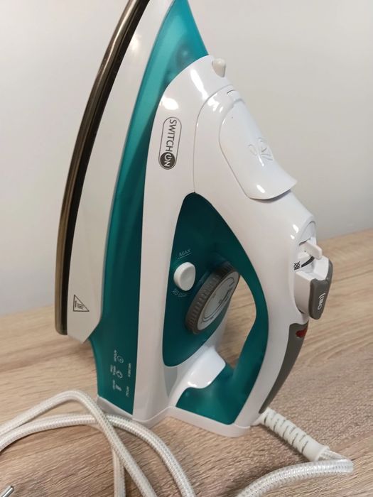 Продавам парна ютия