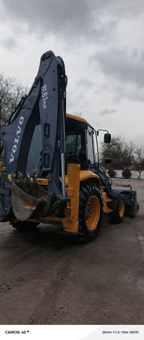Услуги работы Xizmat kõrsatish Ekskvator Pagrchik Volvo