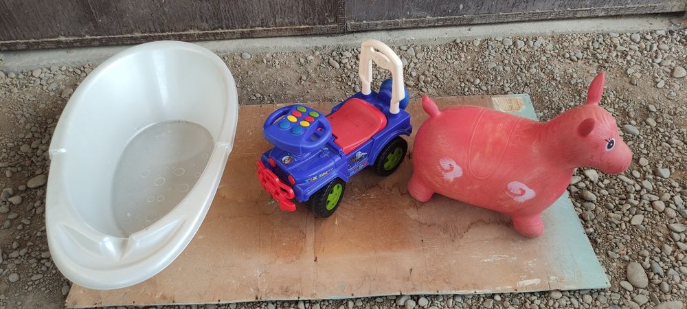 Детские игрушки.