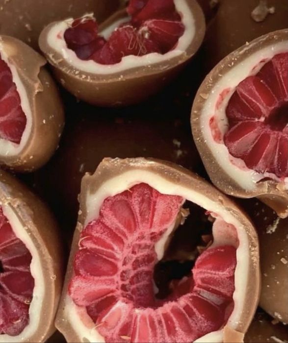 Малина в шоколаде