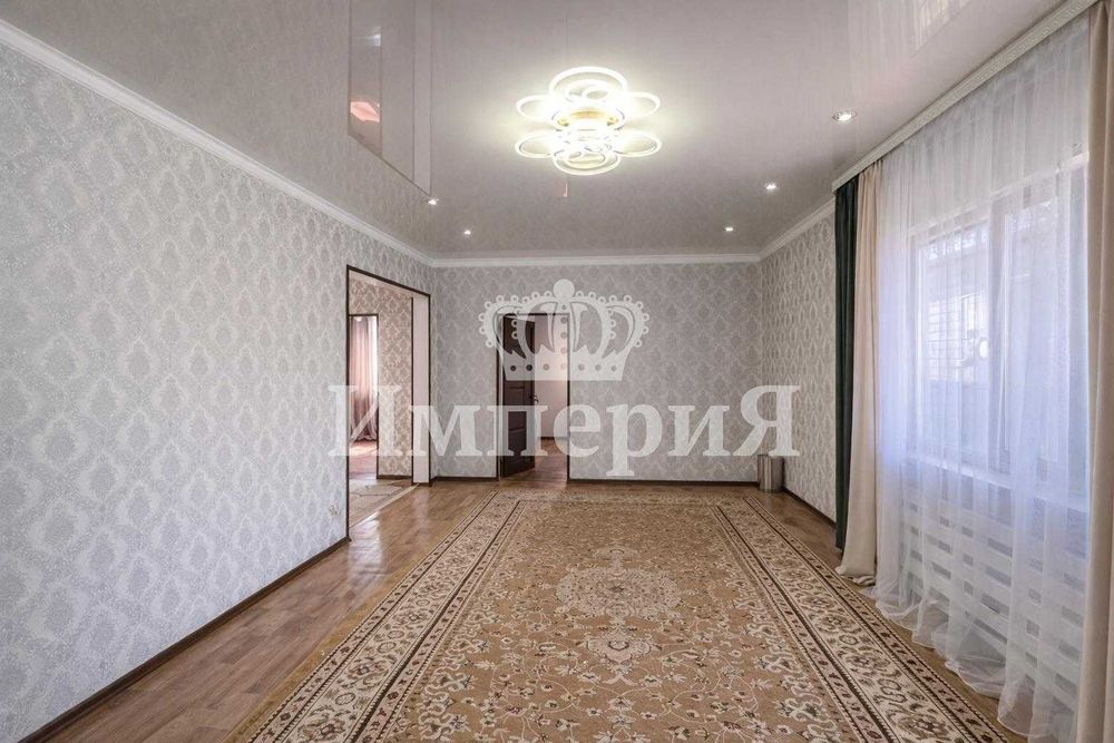 продается 5 ком дом в Востоке Айдана Империя