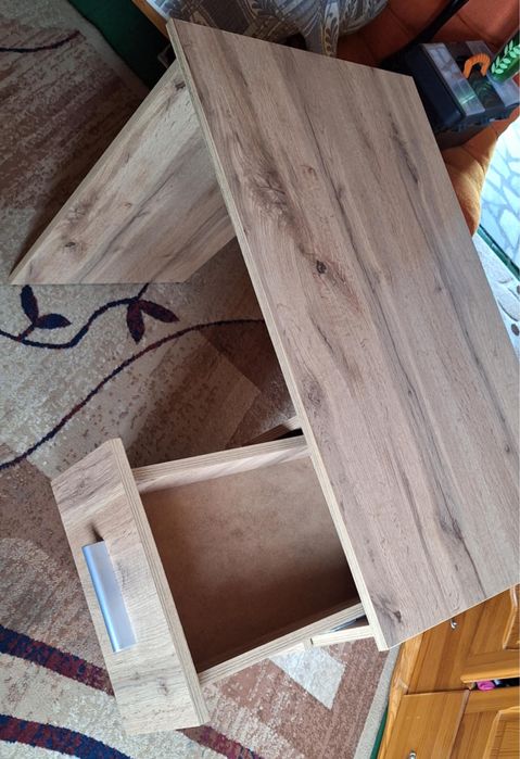 Ученическо Бюро - чисто ново, без забележки