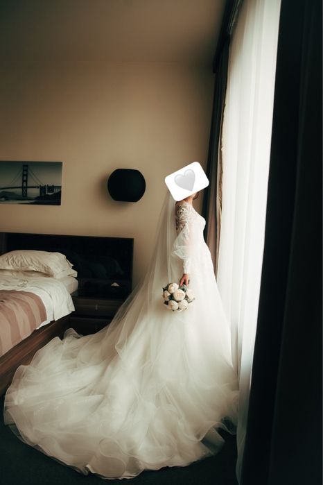 Продам шикарное свадебное платье