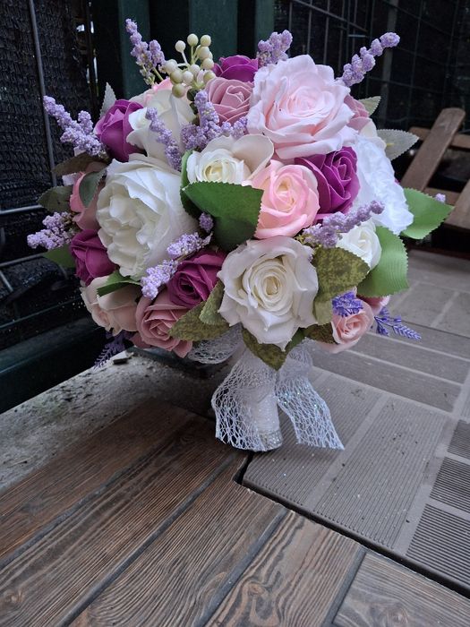 Aranjamente flori artificiale evenimente