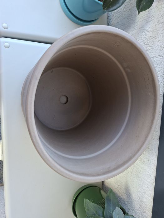 Ghiveci si farfurie mare - bazalt diametru 28 cm, înălțime 25 cm