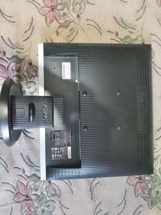 Монитор полностью рабочий