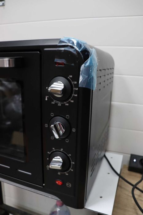 Фурна Moulinex Optimo (OX495810) 60L 2200W, лек дефект