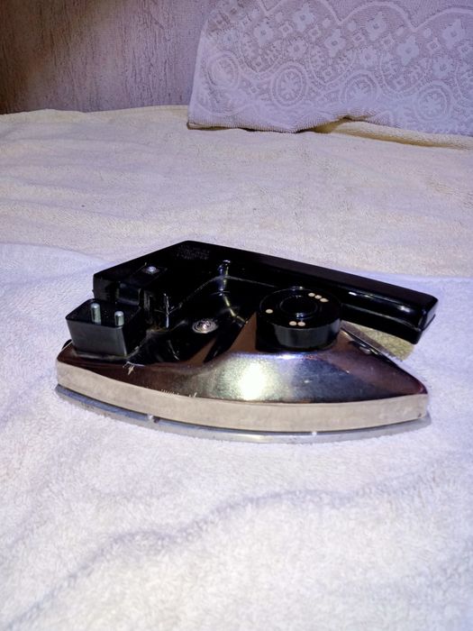 Продам дорожный утюг