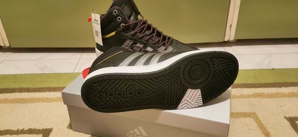 Adidas hoops 3.0 mid wtr