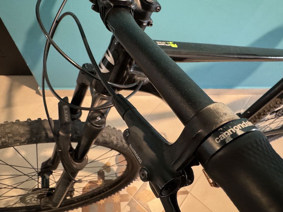 MTB Cannondale Black