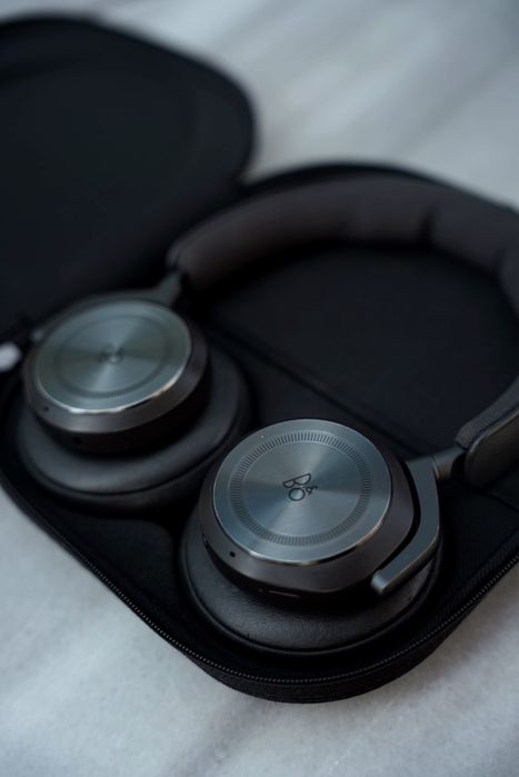 Наушники Bang & Olufsen HX