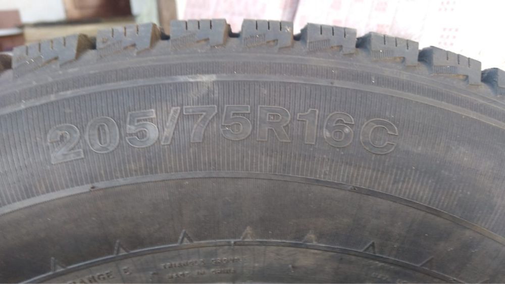 Зимние шины 6 штук