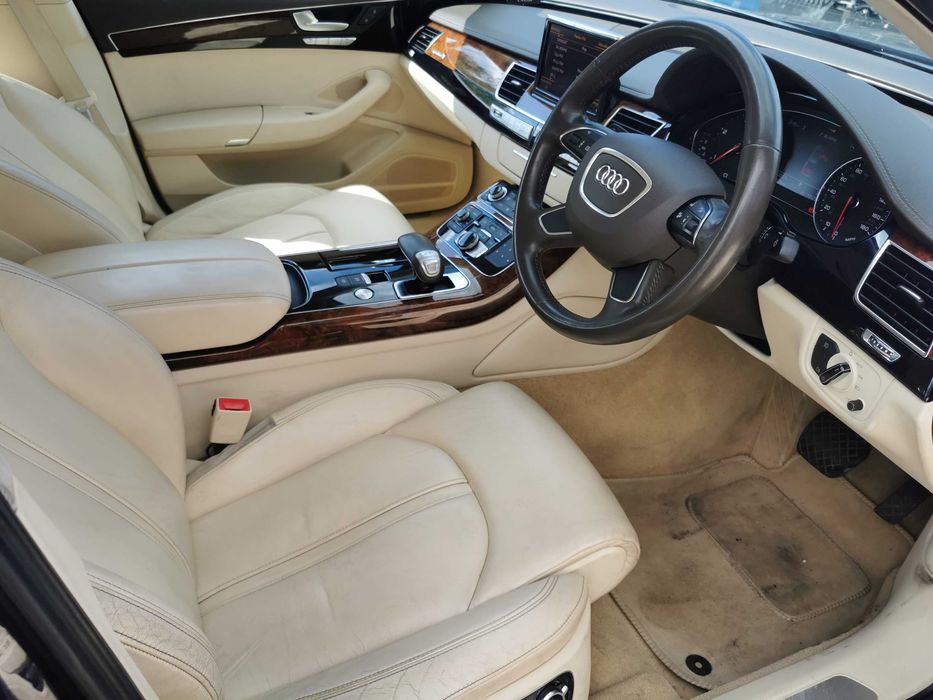 Dezmembrez audi a8 4h/bara fata a8 4h/stop a8 4h/capota a8 4h/interior