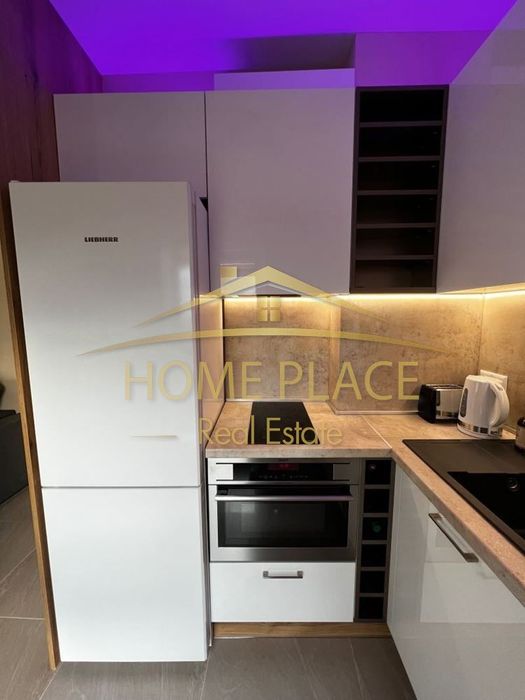 Дава се под наем Тристаен апартамент в Варна, Център - 73 кв.м за 765 € - Снимка #4