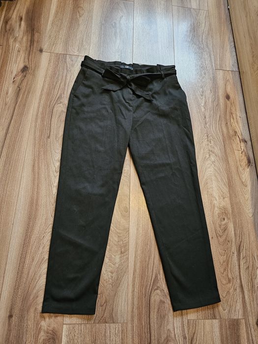 Pantaloni de costum, mărimea 40