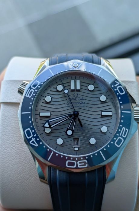 Omega Seamaster Diver 300M (2023) / Сив циферблат / Full Set