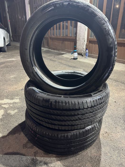 Продаю Шины Michelin