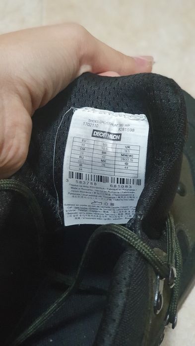 Bocanci de munte-DECATHLON