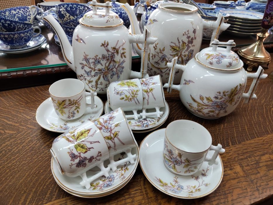 Антикварен сервиз Fausseaux Baudour