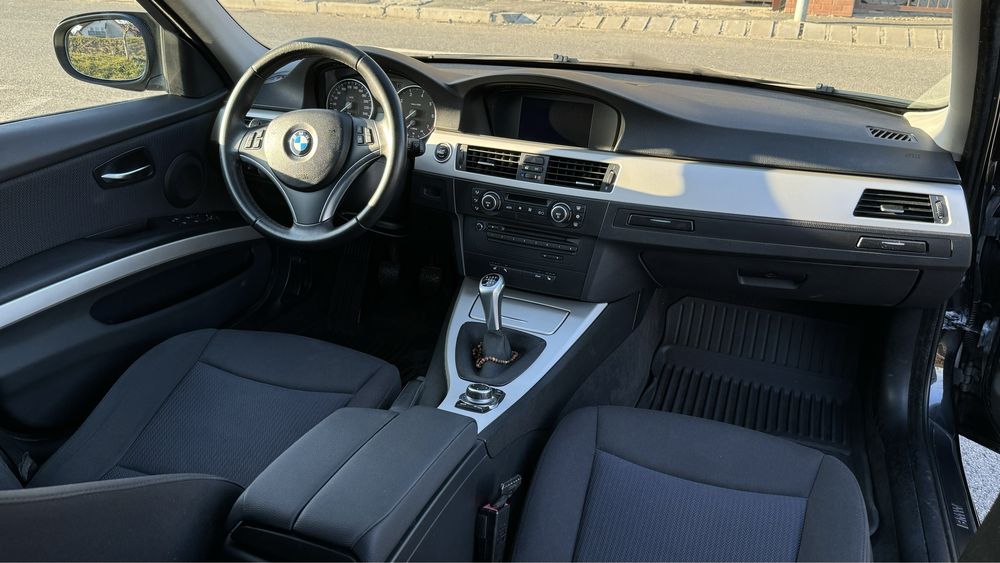 BMW Seria 3 E90 – 318i – 2010  – 140 CP