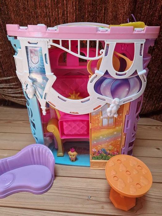 Замък музикален и  къща на барби barbie