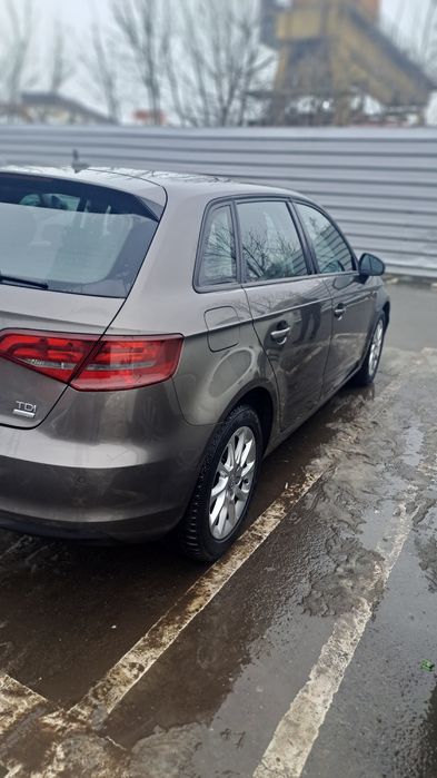 Vând Audi a3,1,6 diesel 2015 7800 Euro  Negociabil