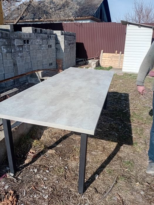 Продам стол лоллолрпнрр