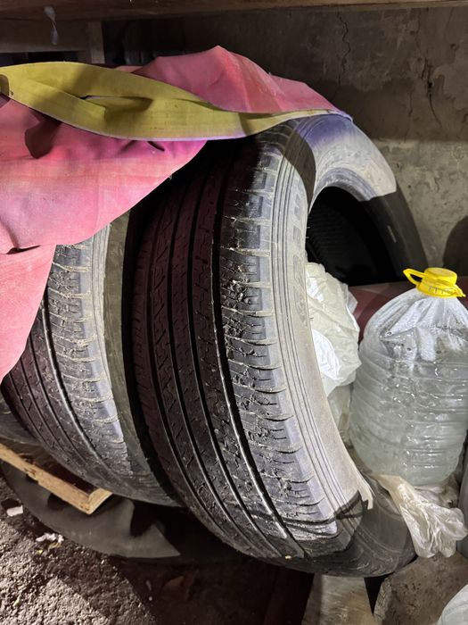 Резина летняя  Toyota Rav4