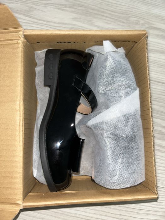 Туфли школьные новые