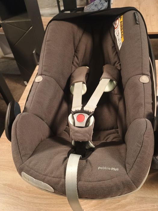 Столче за кола Maxi-Cosi Pebble Plus i-Size
