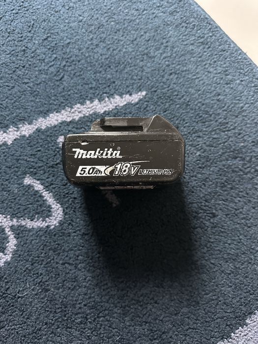 Baterie makita pret 180 lei