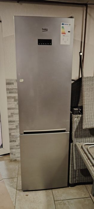 Frigider Beko 362 L