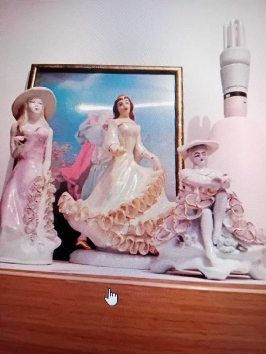 papusi mici de portelan obiecte de vitrina