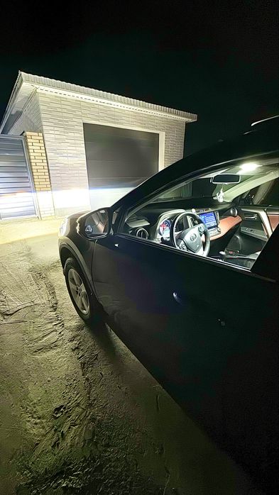 Toyota Rav 4 Limited XA40 2,5л.