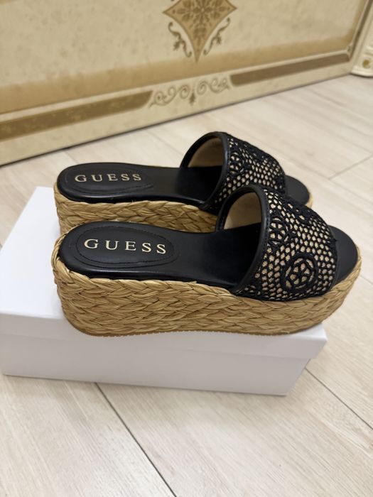 Guess летни чехли