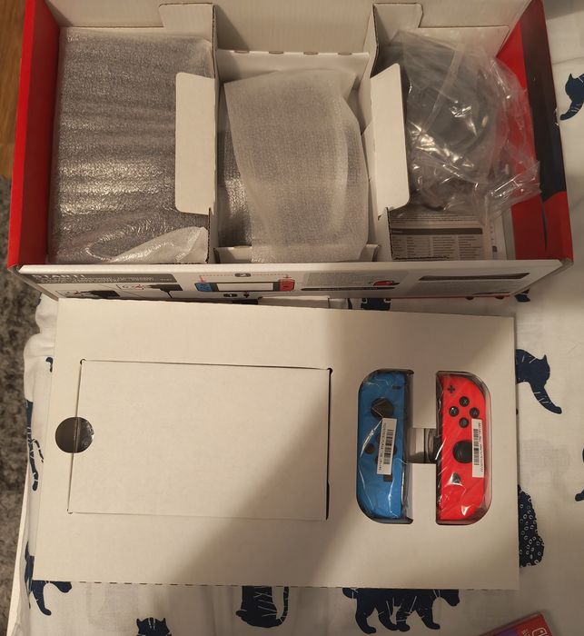 Nintendo Switch v2, rar folosit, splatoon + smash + animal crossing