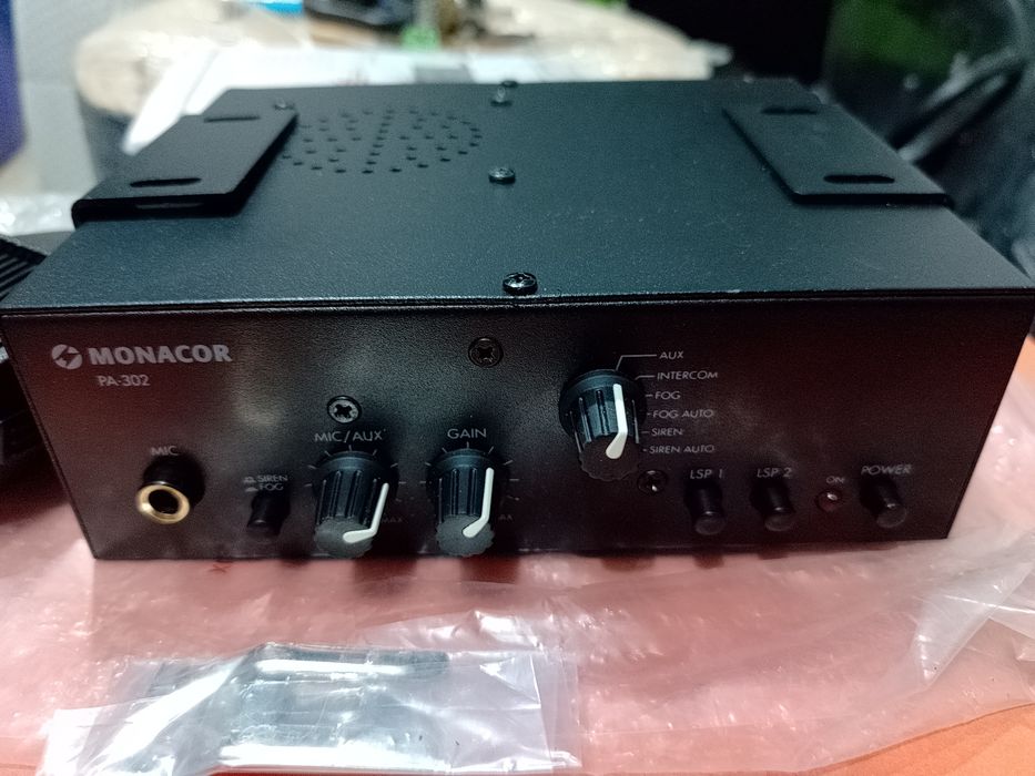 Monacor PA-302  12-24 V statie auto