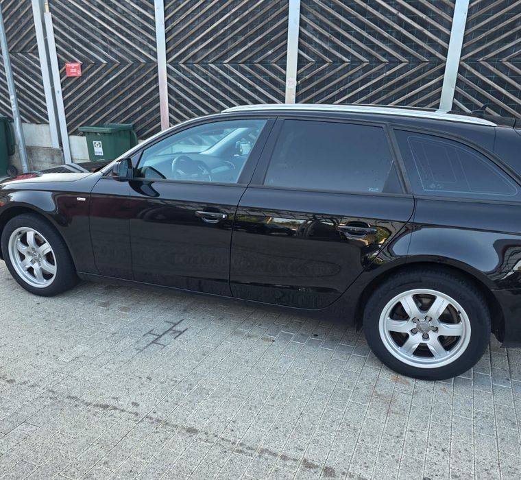AUDI A4 Avant 2011 — imagine 3