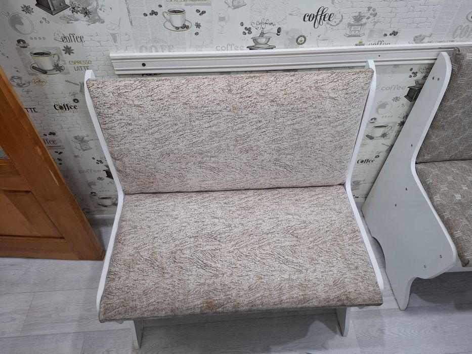 Кухонный диванчики