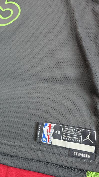 Timberwolves Edwards 5, maieu marimea L