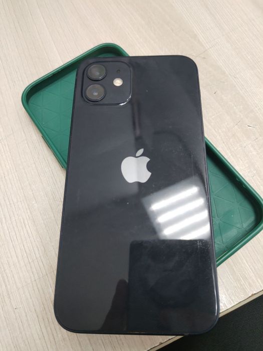 Продам айфон 12 128гб