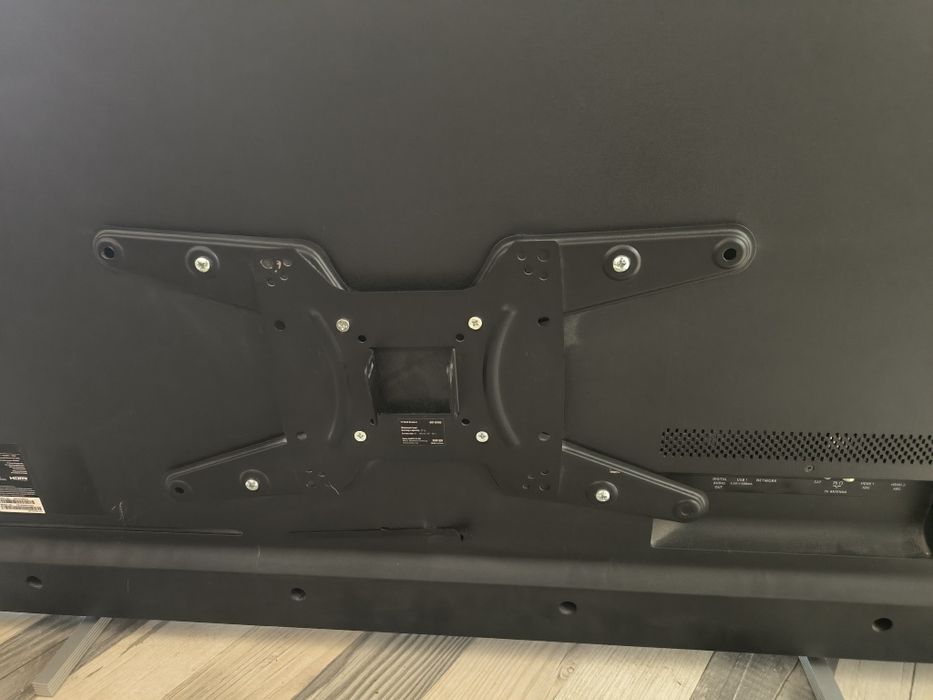 Стенна стойка за телевизор с рамо 32-65"