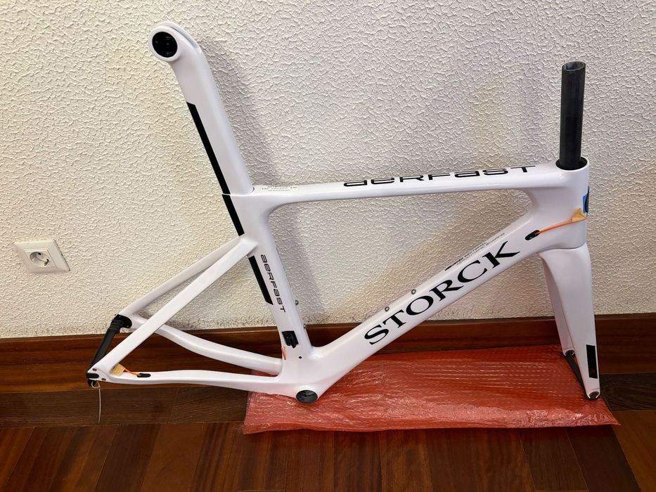 Cadru NOU (0 km) carbon Storck Aerfast Pro ciclist 160-172, rim brake