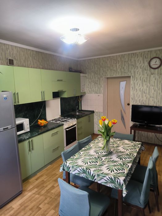 Дом продаю, 5-комнат, 7 соток