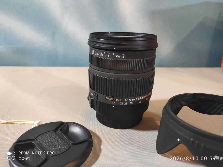 Фотоапарат Sony a65 с обектив Sigma 17-70/2,8-4 DC Macro OS HSM, светкавица Sony HVL-58AM, окомплектовка